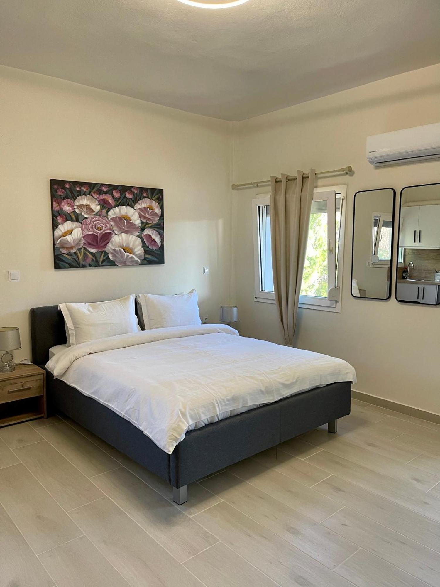 Lemnos Urban Escape Apartment